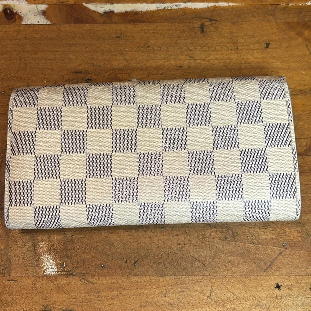 Louis Vuitton Damier Azure Sarah Wallet
